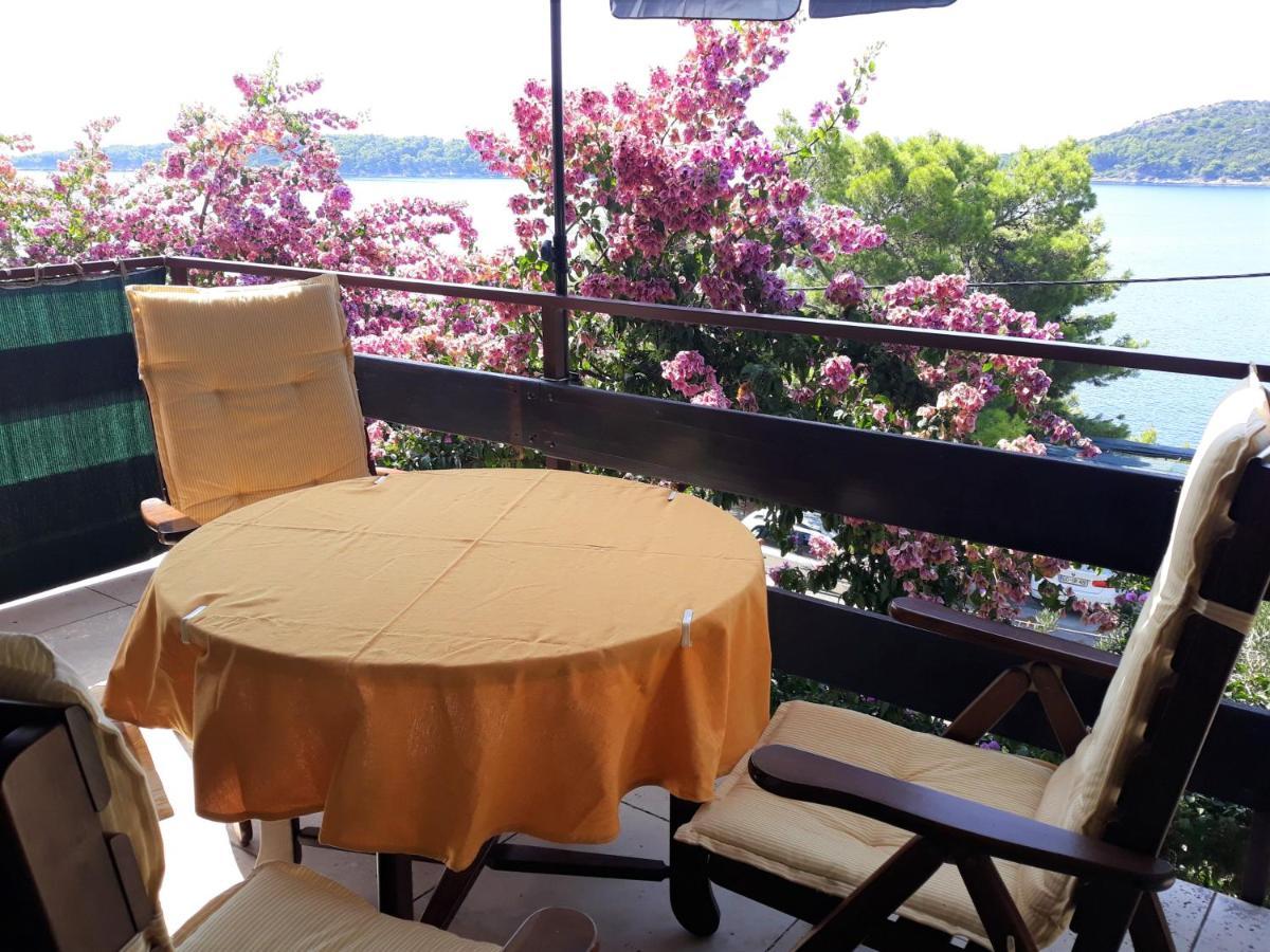 Apartman Ena By The Sea プリズバ エクステリア 写真