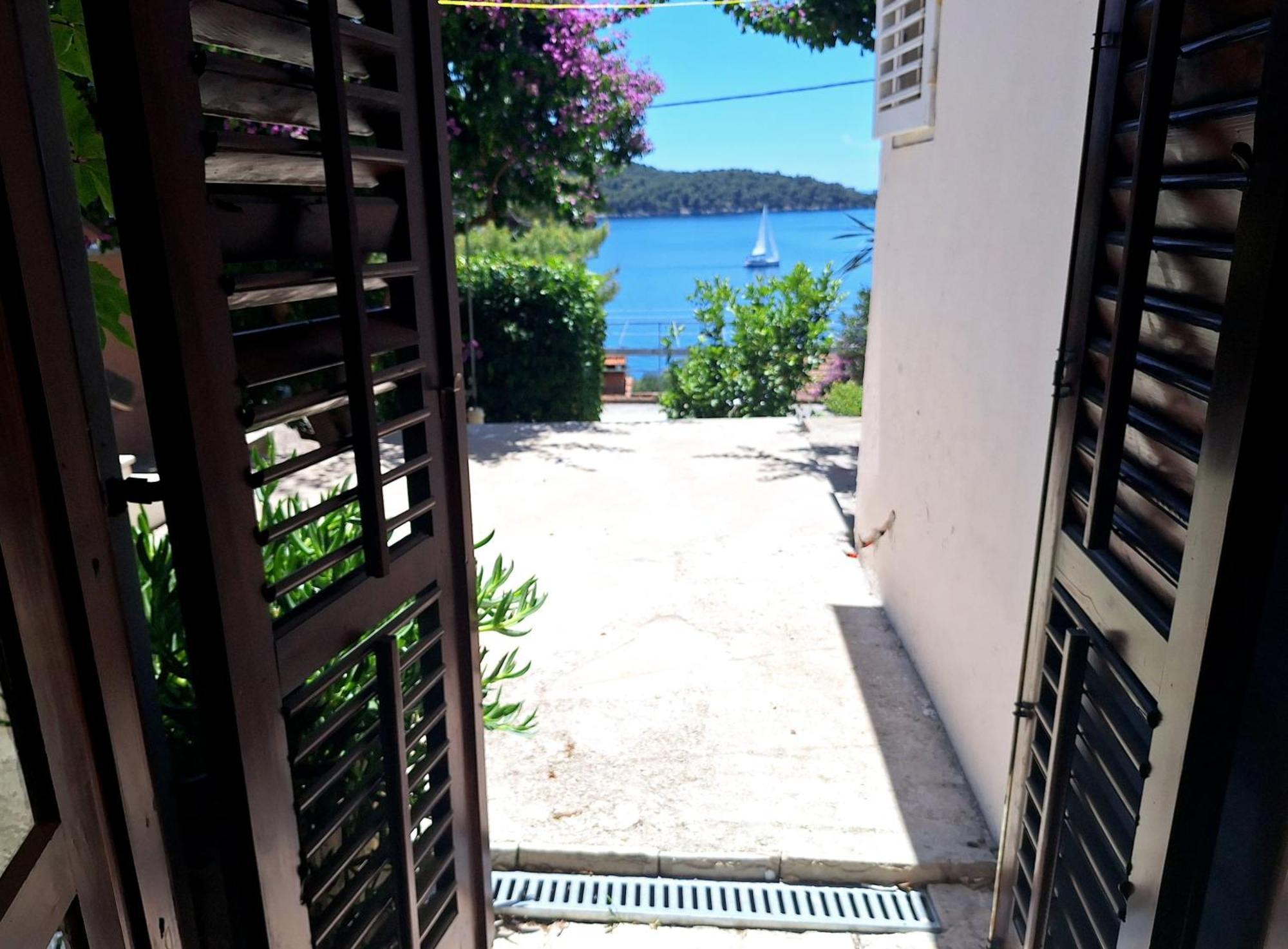 Apartman Ena By The Sea プリズバ 部屋 写真
